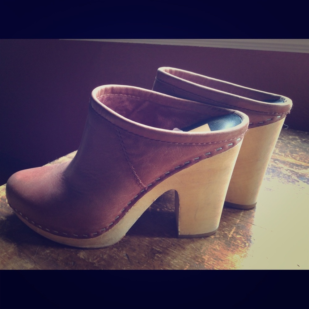 Dolce Vita Leather Clogs